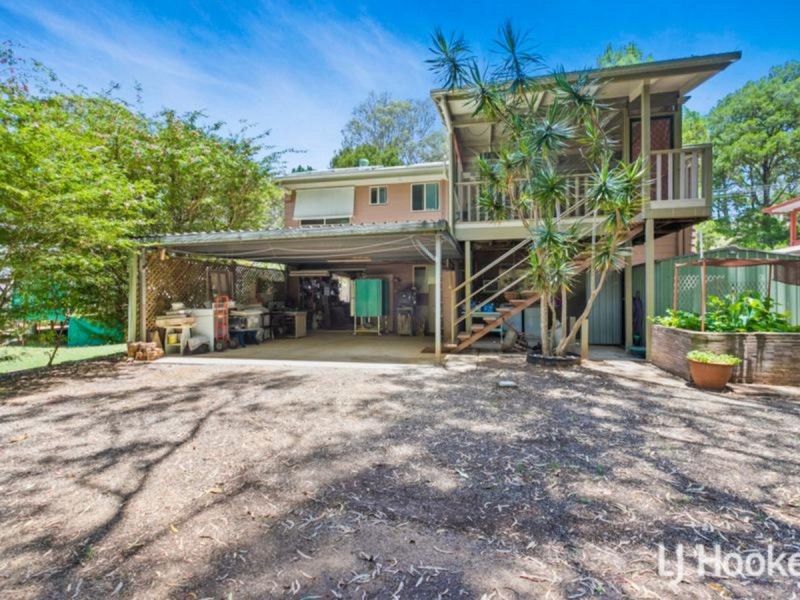 42 Victoria Parade South, Coochiemudlo Island QLD 4184