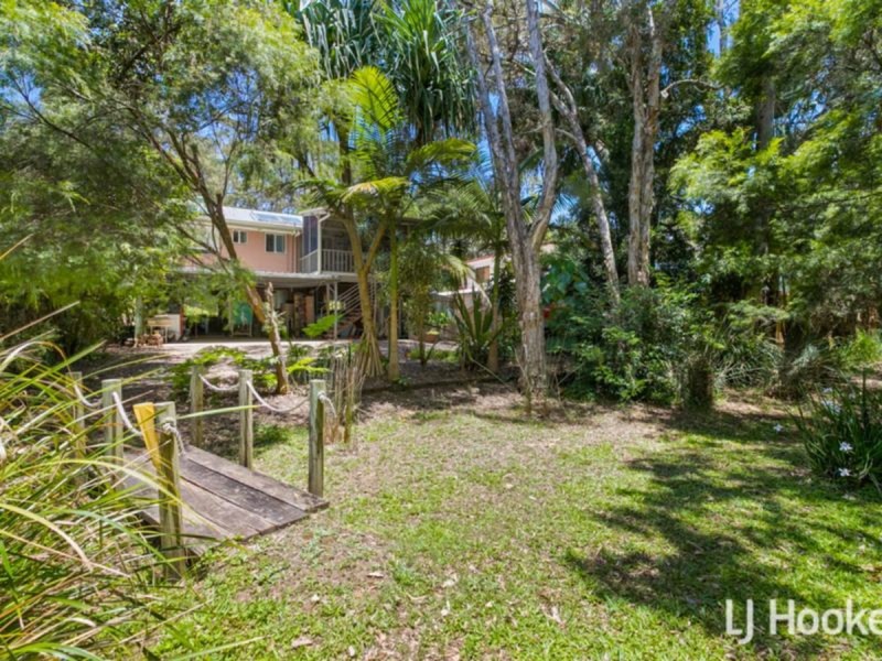 42 Victoria Parade South, Coochiemudlo Island QLD 4184