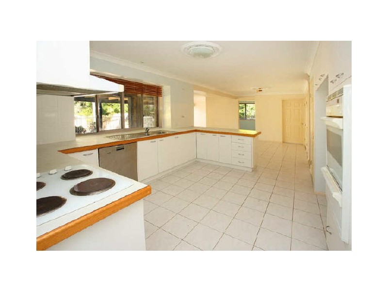 12 Honeyeater Court, Thornlands QLD 4164