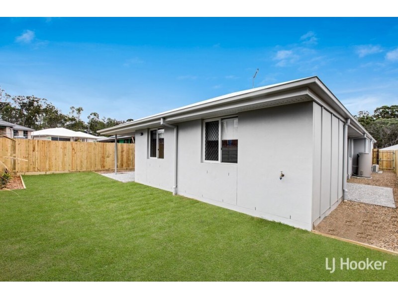 11 Valleygreen Close, Redland Bay QLD 4165