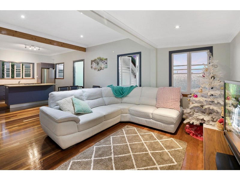 18 Berrimilla Street, Manly West QLD 4179