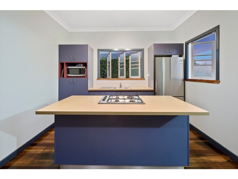 18 Berrimilla Street, Manly West QLD 4179