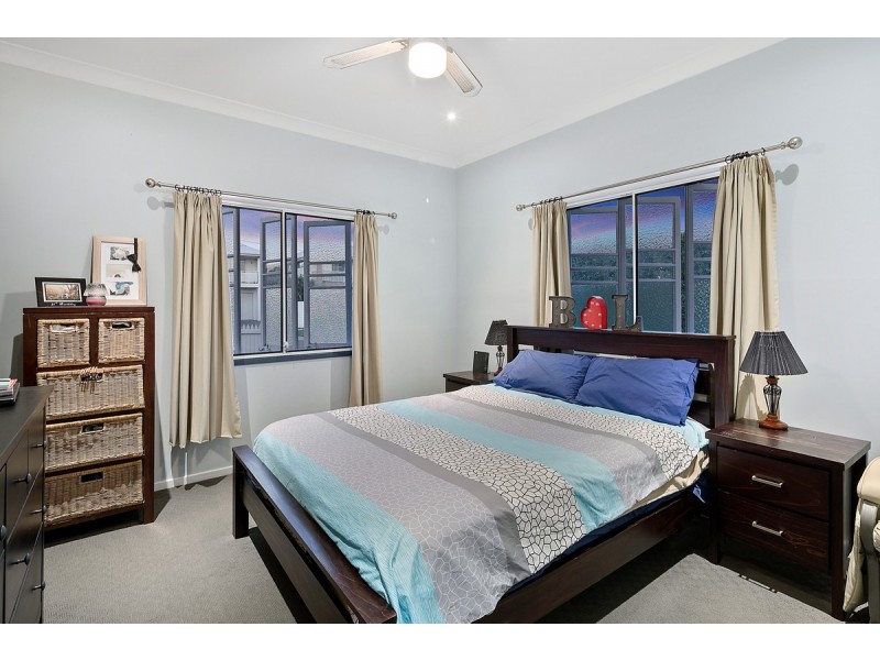 18 Berrimilla Street, Manly West QLD 4179