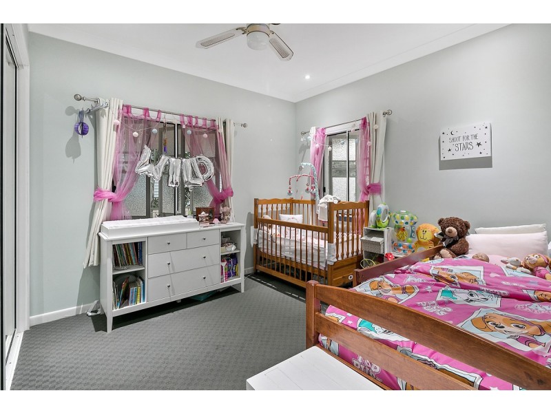18 Berrimilla Street, Manly West QLD 4179