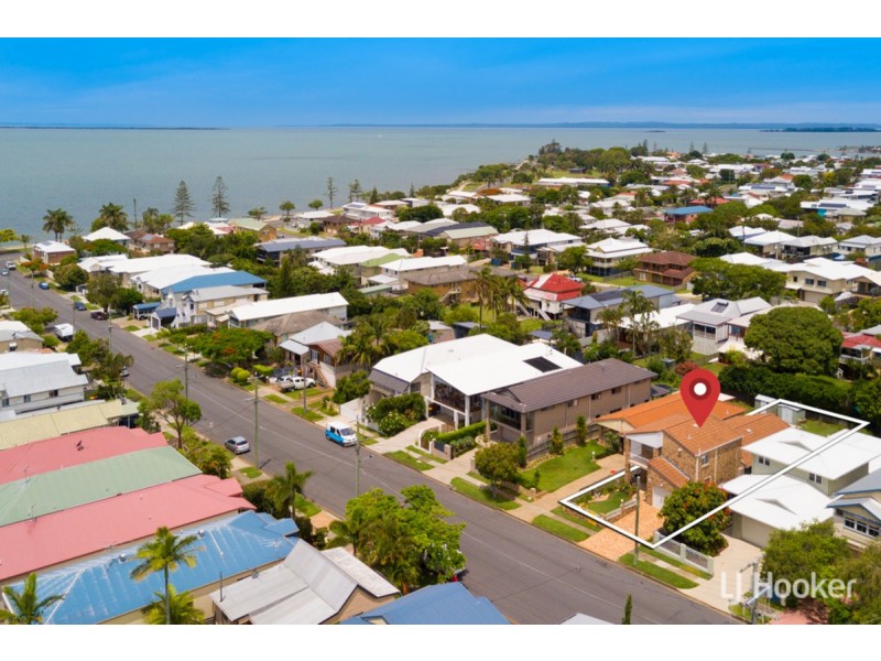 42 Pine Street, Wynnum QLD 4178