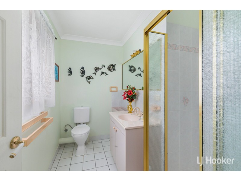 42 Pine Street, Wynnum QLD 4178