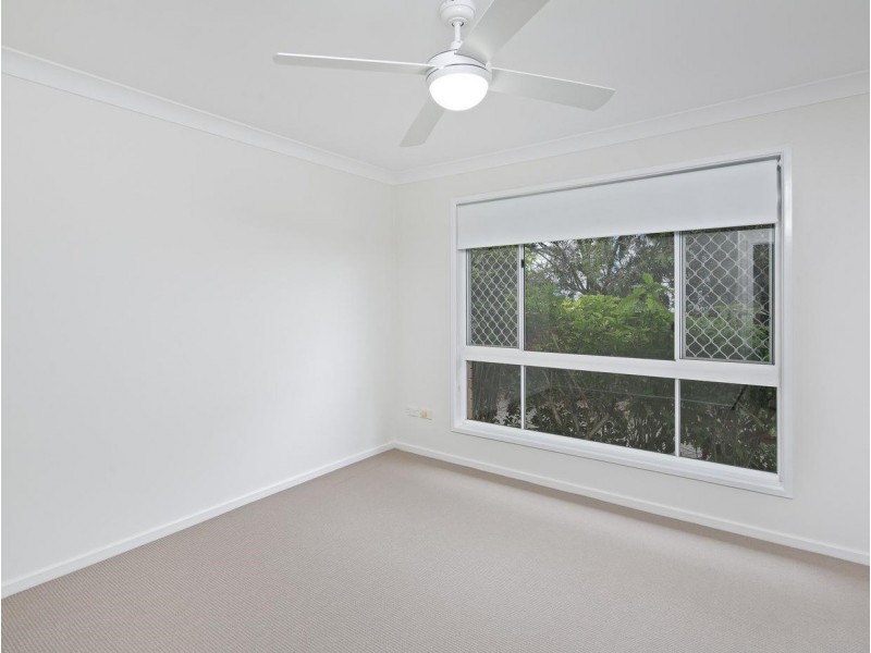 2/19 Victor Street, Birkdale QLD 4159
