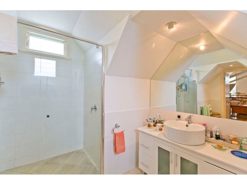 3 Alice Street, Wellington Point QLD 4160