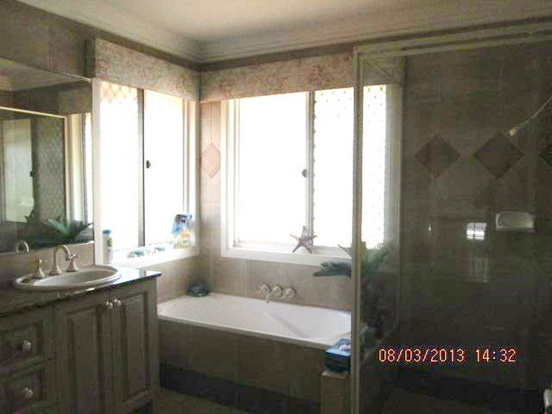 28 Sommersea Drive, Cleveland QLD 4163