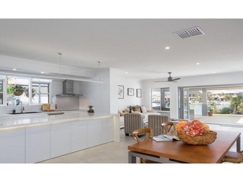 14 Caravel Court, Raby Bay QLD 4163