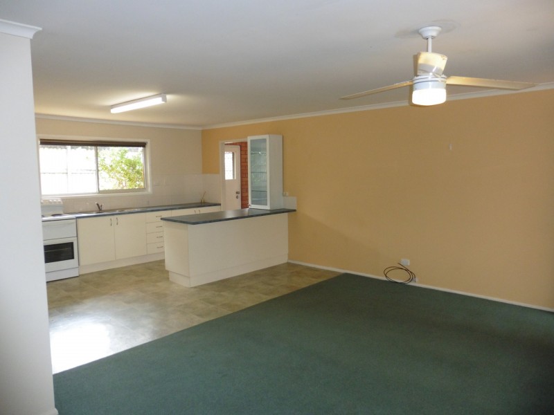 2/10 Laurette Avenue, Thornlands QLD 4164