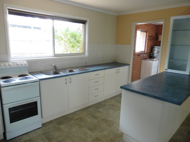 2/10 Laurette Avenue, Thornlands QLD 4164