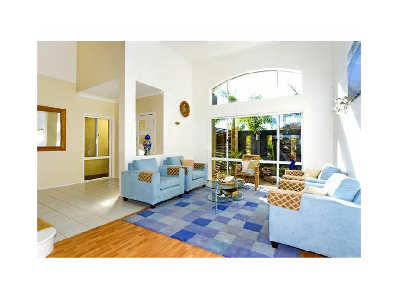 18 Martingale Court, Raby Bay QLD 4163
