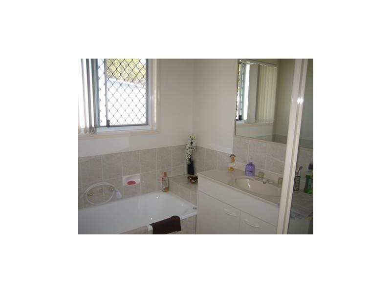 52 Marjorie Buckler Avenue, Redland Bay QLD 4165