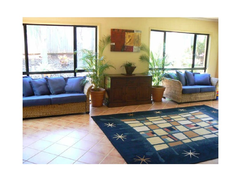 9 Palmerston Place, Victoria Point QLD 4165