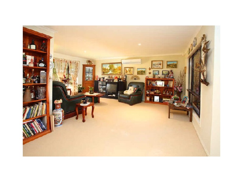 99 Long Street, Cleveland QLD 4163