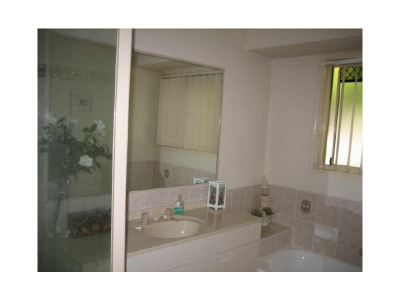 37 Pinelands Circuit, Redland Bay QLD 4165