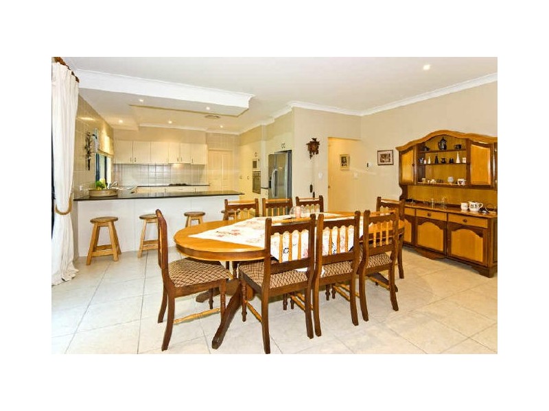 24 Gretchen Circuit, Thornlands QLD 4164