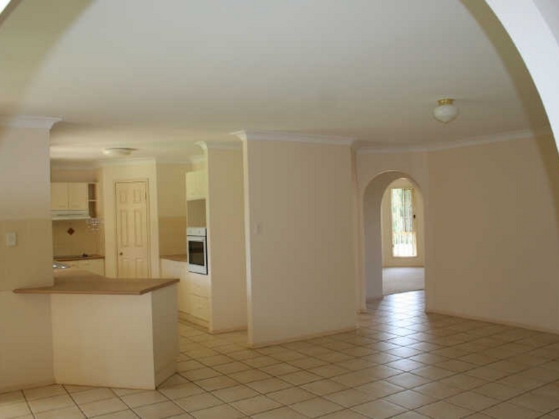 16 Mathison Court, Redland Bay QLD 4165