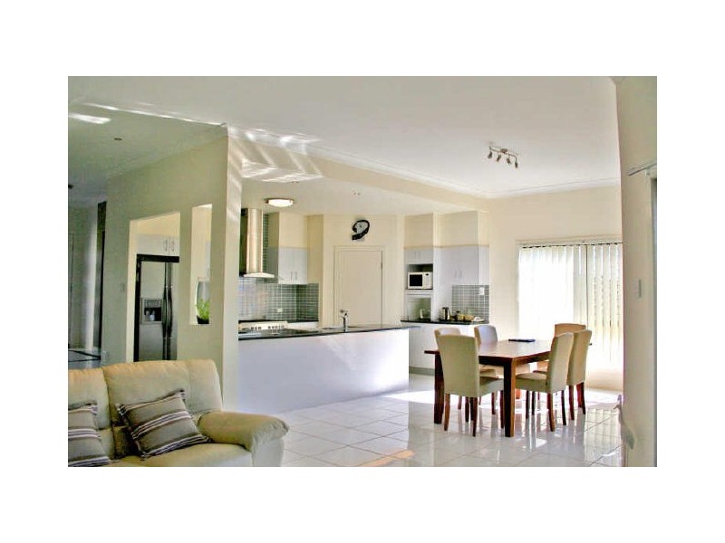 69 Spinnaker Circuit, Redland Bay QLD 4165