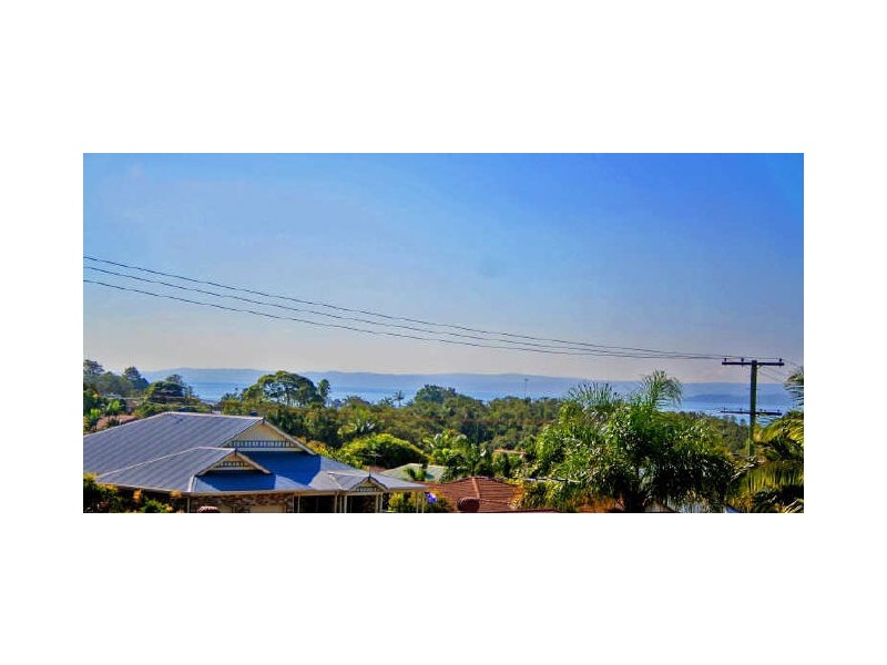69 Spinnaker Circuit, Redland Bay QLD 4165