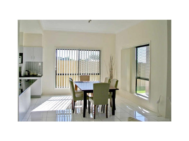 69 Spinnaker Circuit, Redland Bay QLD 4165
