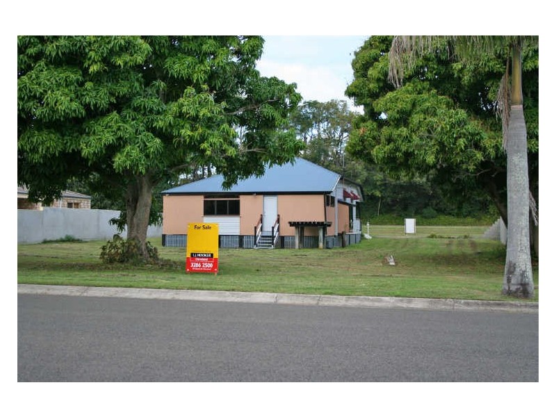 128 Shore Street North, Cleveland QLD 4163