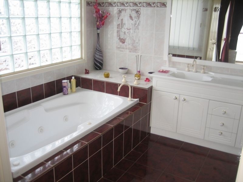 200a Shore Street, Cleveland QLD 4163