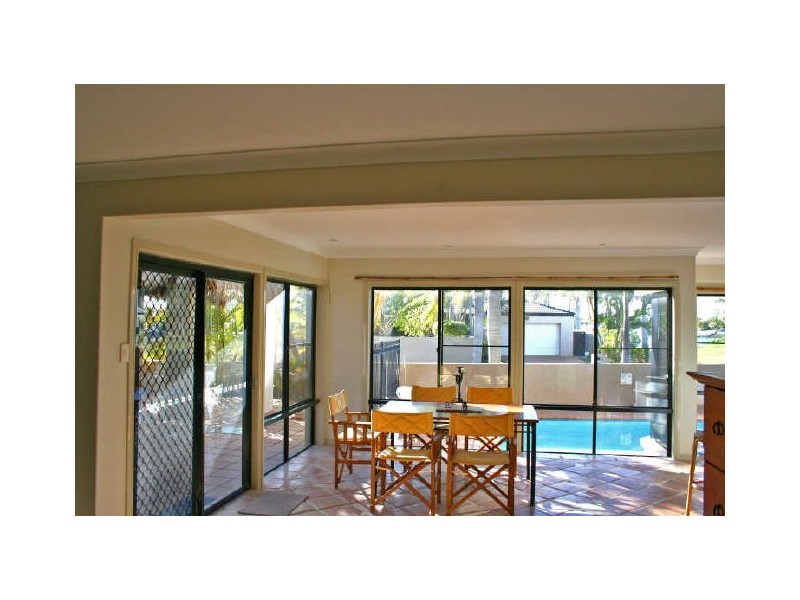 1 Medina Court, Ormiston QLD 4160