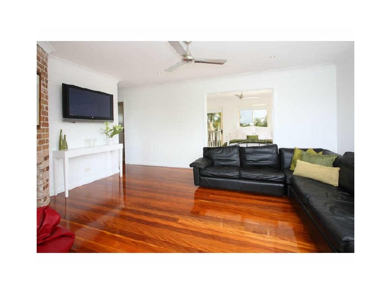 2 Pryor Street, Ormiston QLD 4160