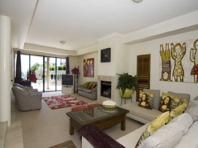 10 Sentinel Court, Raby Bay QLD 4163