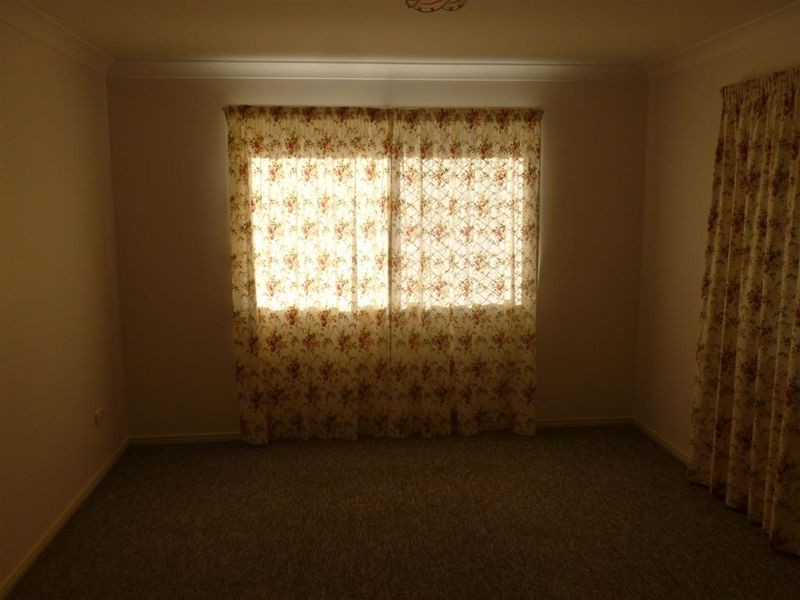 70 Sunshine Drive, Cleveland QLD 4163