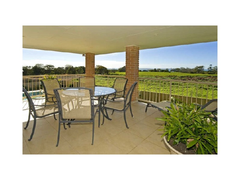 16 Seaspray Street, Thornlands QLD 4164