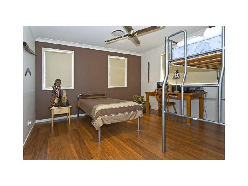 16 Seaspray Street, Thornlands QLD 4164