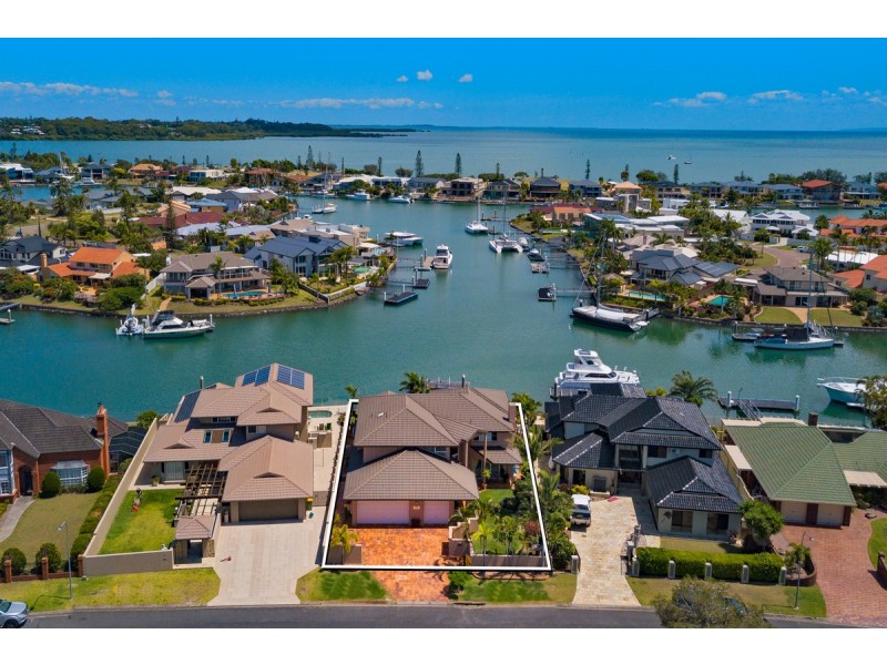 22 Anchorage Drive, Raby Bay QLD 4163