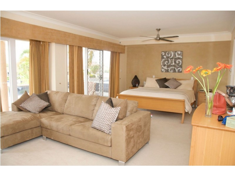 22 Anchorage Drive, Raby Bay QLD 4163