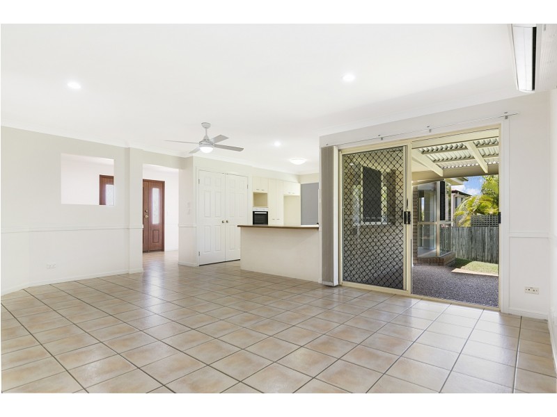 13 Kooringa Avenue, Cleveland QLD 4163