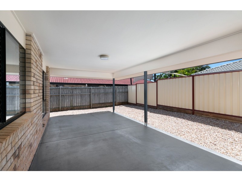 2 Seaholly Crescent, Victoria Point QLD 4165