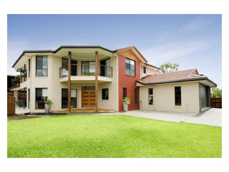 8 Yorston Place, Ormiston QLD 4160