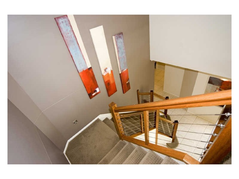 8 Yorston Place, Ormiston QLD 4160