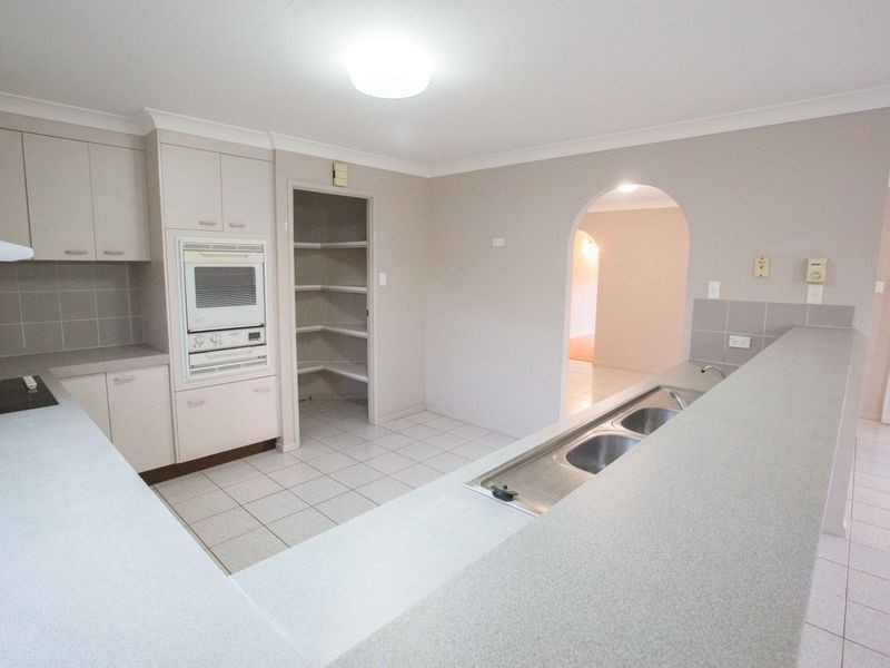 4 Maritime Court, Victoria Point QLD 4165