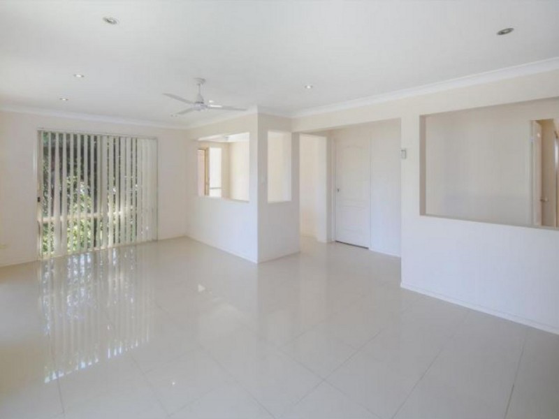 4 Sam Place, Thornlands QLD 4164