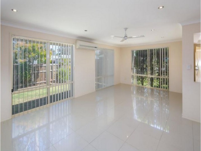 4 Sam Place, Thornlands QLD 4164
