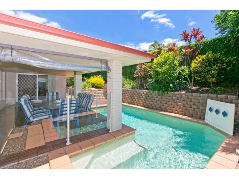 19 Daydream Street, Redland Bay QLD 4165