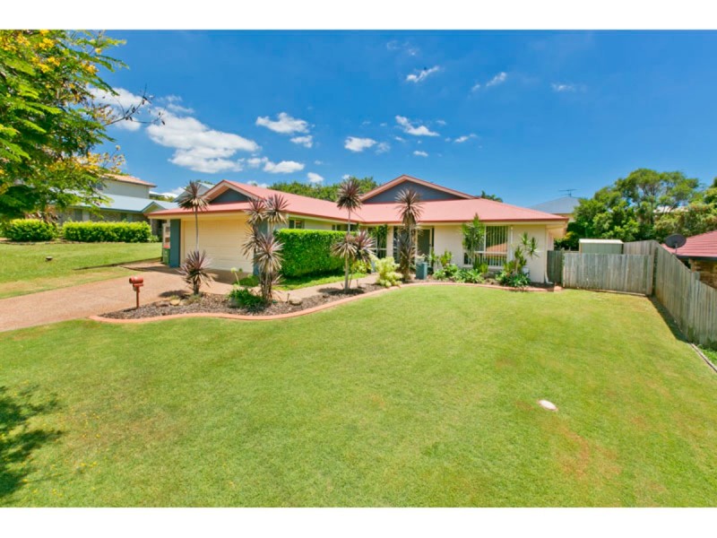 19 Daydream Street, Redland Bay QLD 4165