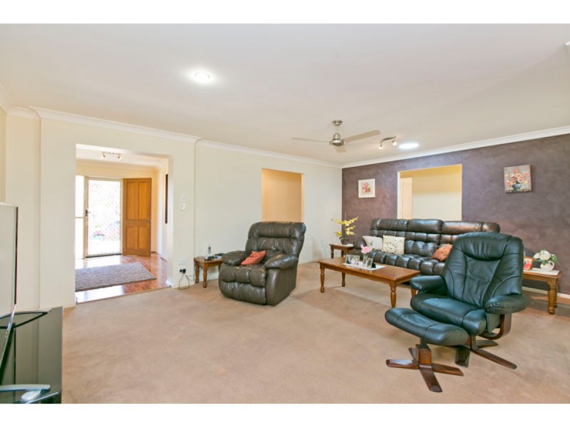 19 Daydream Street, Redland Bay QLD 4165