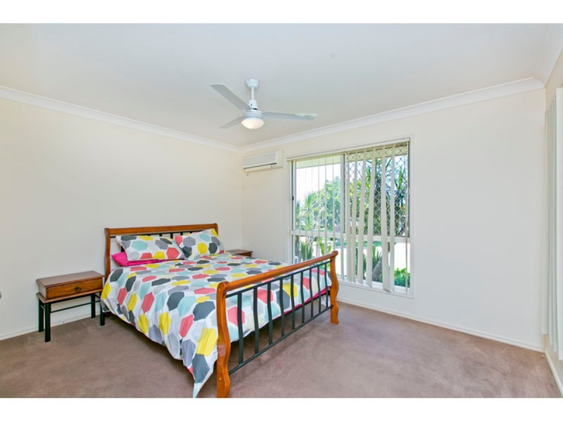 19 Daydream Street, Redland Bay QLD 4165