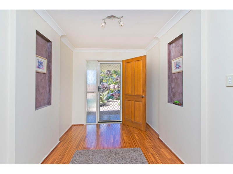 19 Daydream Street, Redland Bay QLD 4165