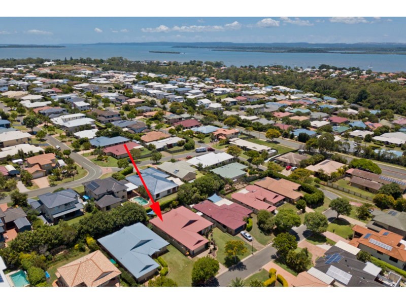 19 Daydream Street, Redland Bay QLD 4165