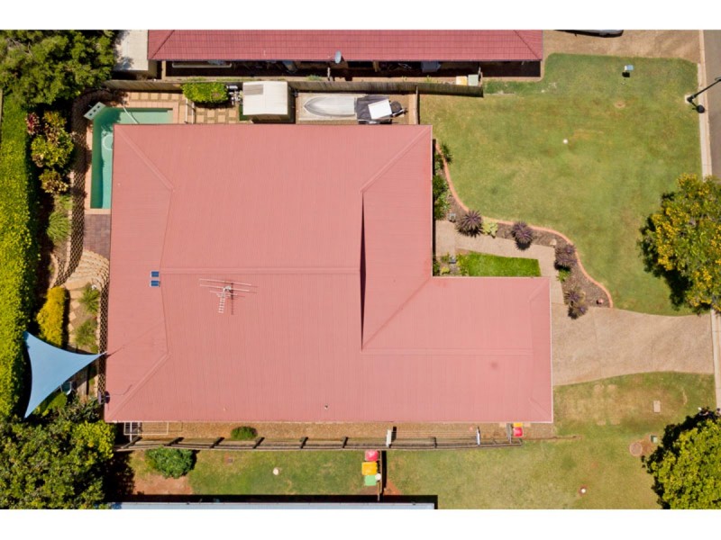 19 Daydream Street, Redland Bay QLD 4165